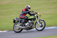 Vintage-motorcycle-club;eventdigitalimages;mallory-park;mallory-park-trackday-photographs;no-limits-trackdays;peter-wileman-photography;trackday-digital-images;trackday-photos;vmcc-festival-1000-bikes-photographs